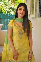 Shruti Hassan Latest Images
